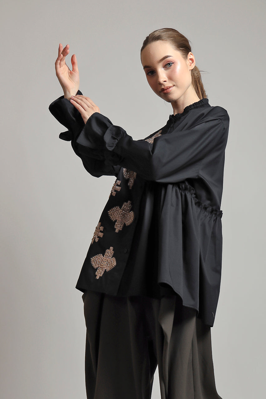 Bloom et Champs Kemeja Bintang Hitam Kerut