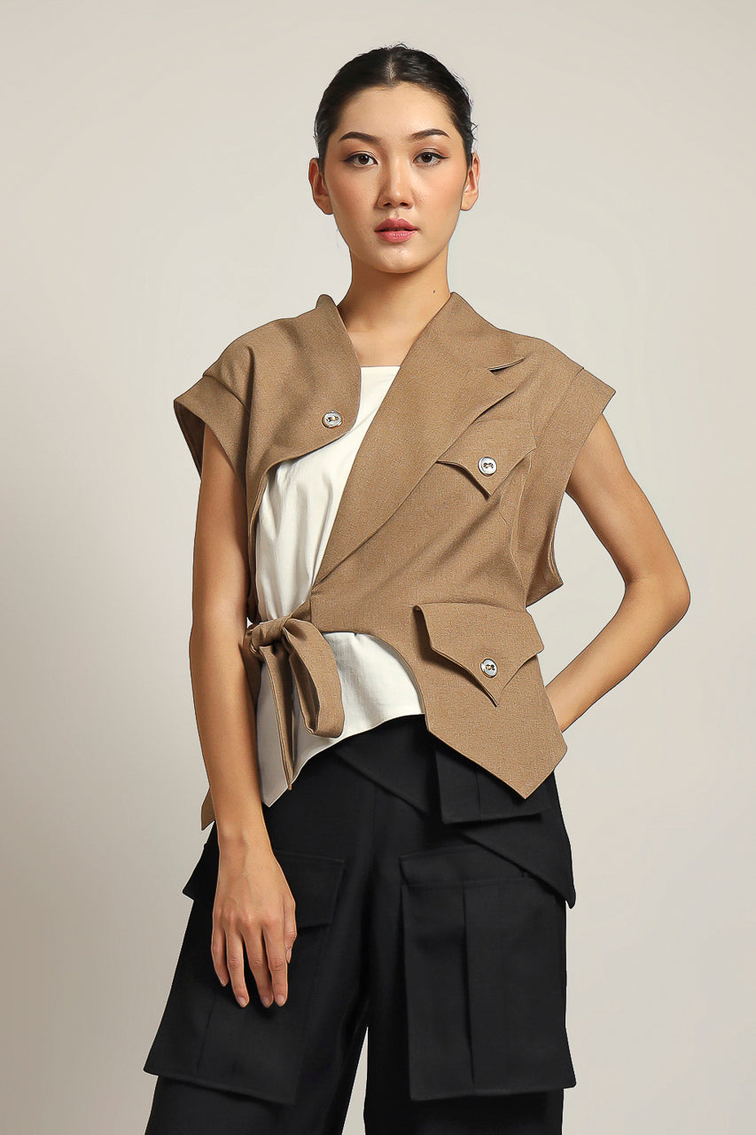 Bloom et Champs Mocha Lapel Top