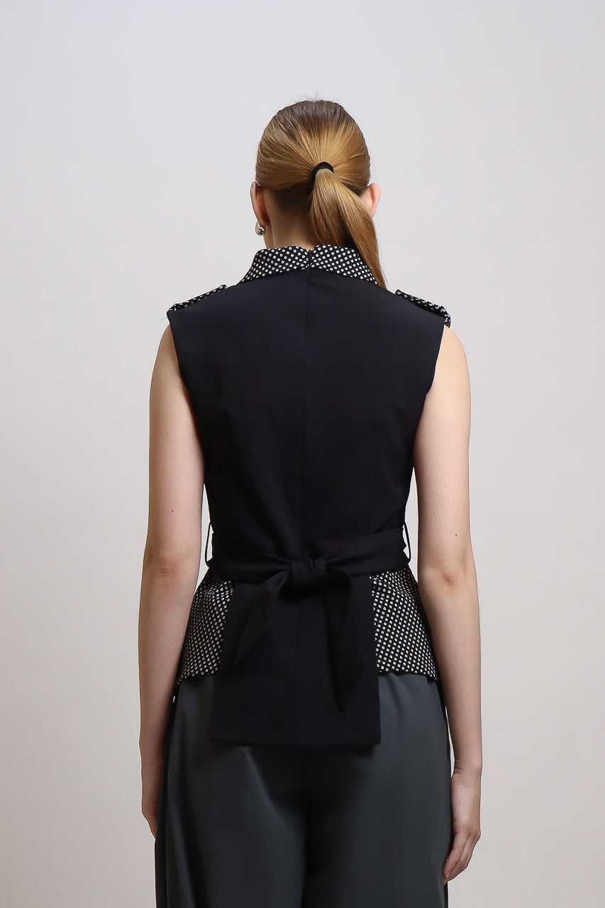 Bloom Curvy Top/ Celana Akira Abu