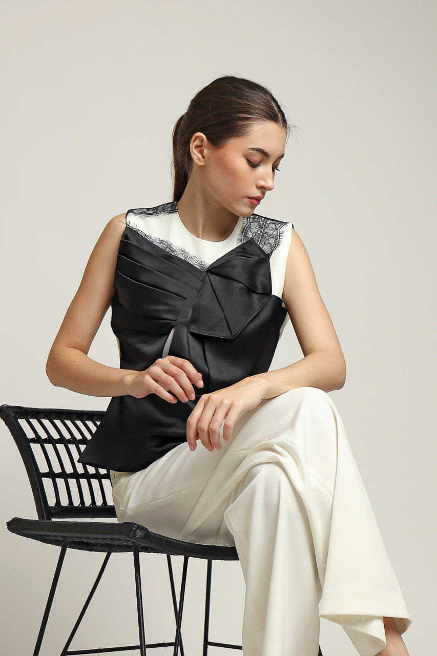 Bloom et Champs Manda Peplum Top