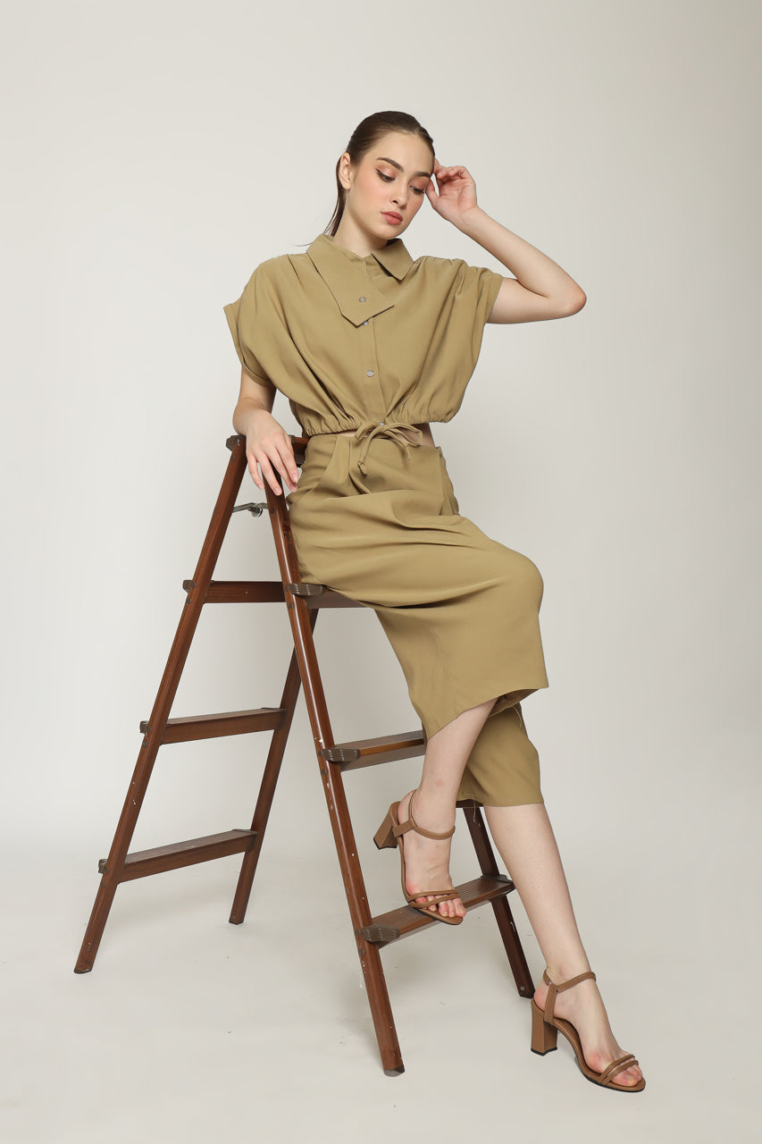 Bloom et Champs Latte Pants/Latte Tops