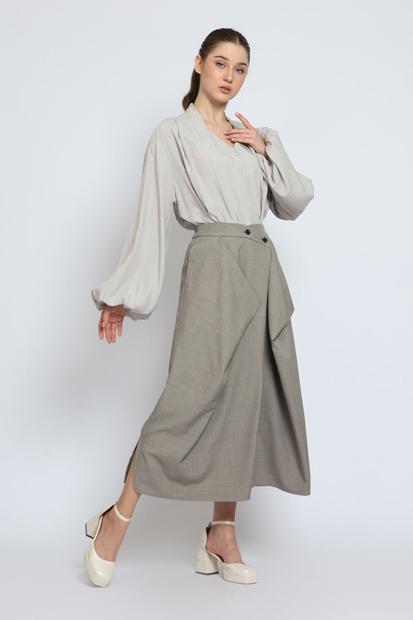 Bloom et Cotton Flowy Linen Top and Assymetrical Skirt