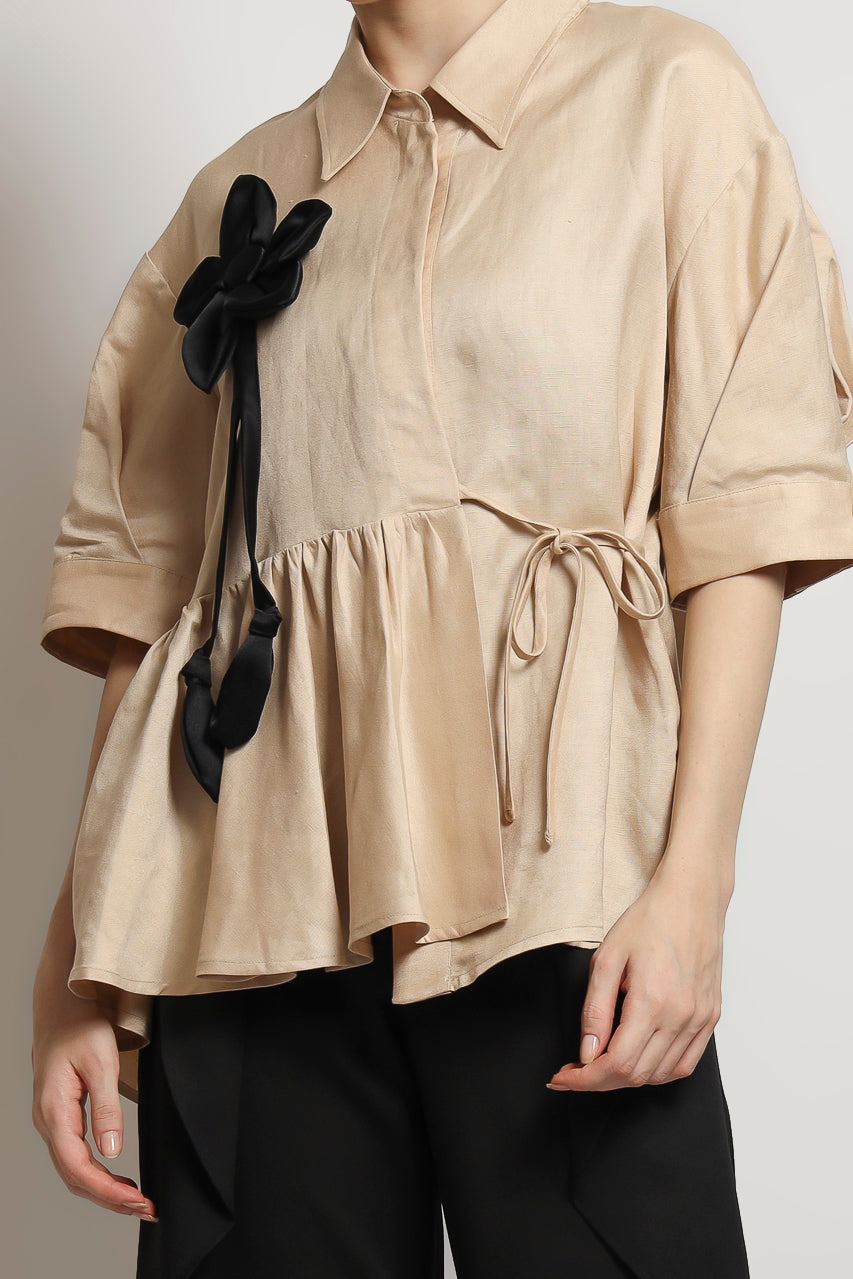 Bloom et Champs Kemeja Linen Bunga Gantung Hitam