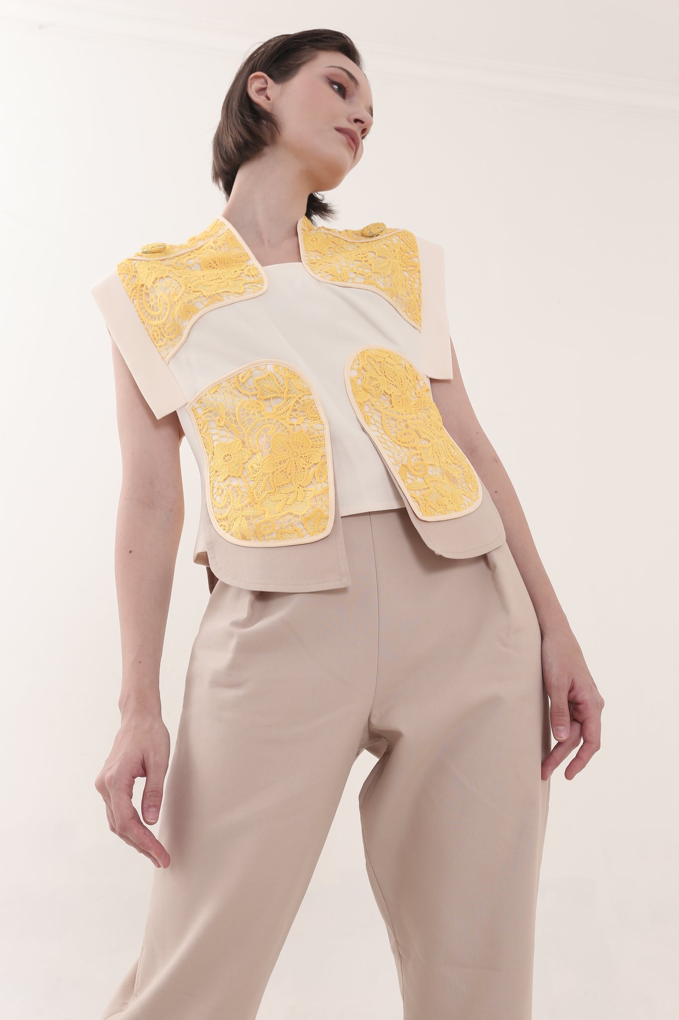 Bloom et Champs Lemon Lace Top