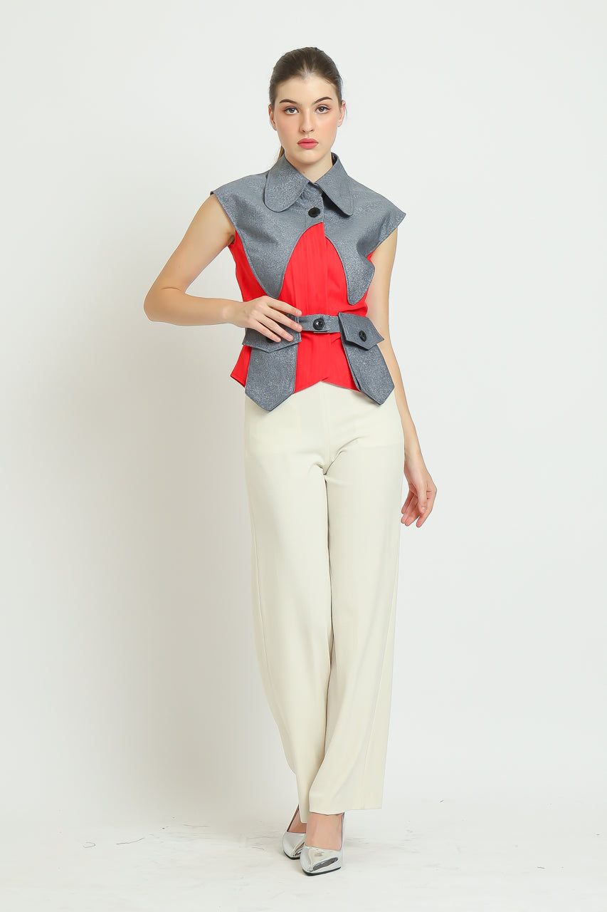 Bloom et Champs Top Segitiga Merah