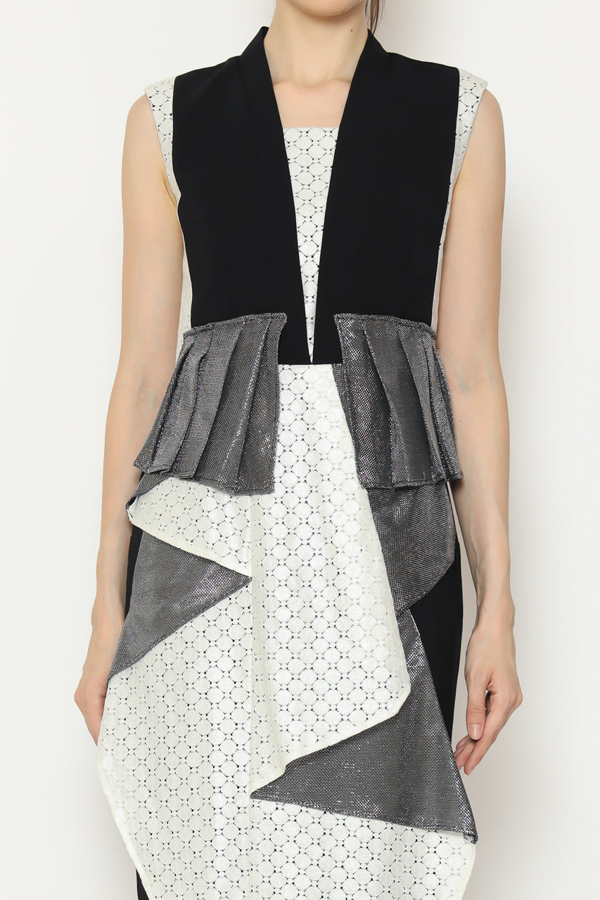 Bloom et Champs Dress Peplum Monochrome