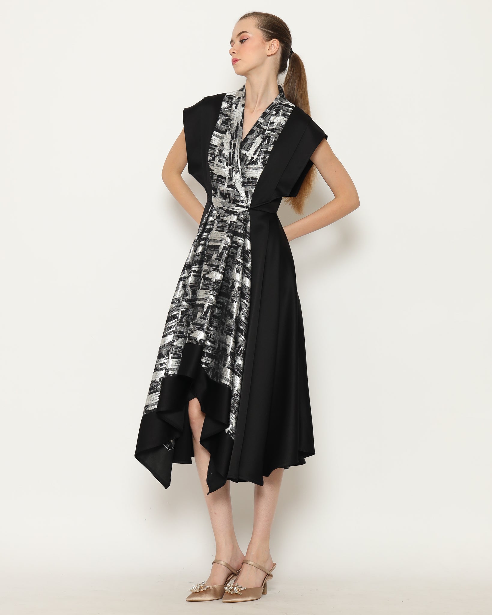 Bloom et Champs Dress Emas Jacquard