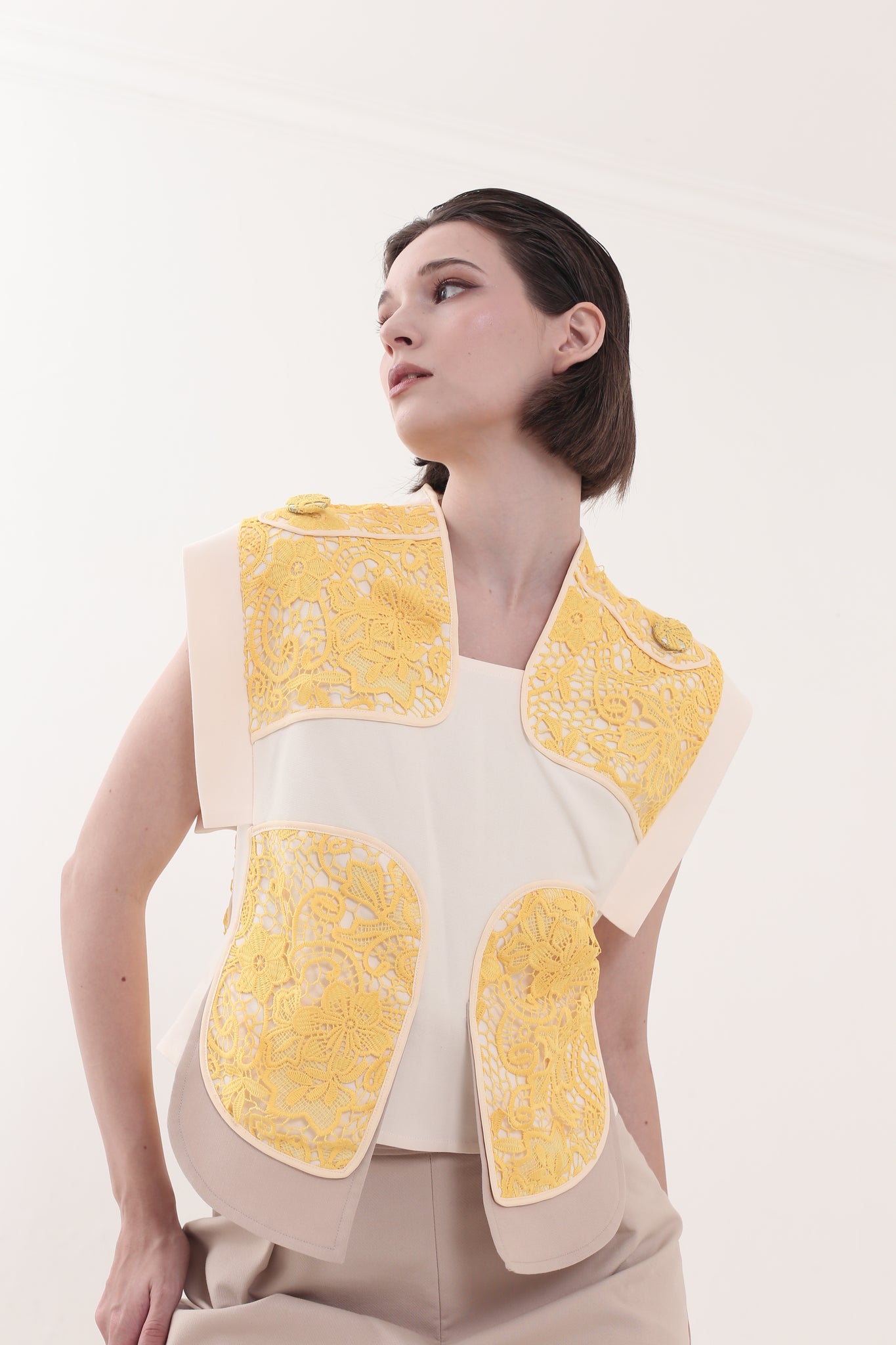 Bloom et Champs Lemon Lace Top