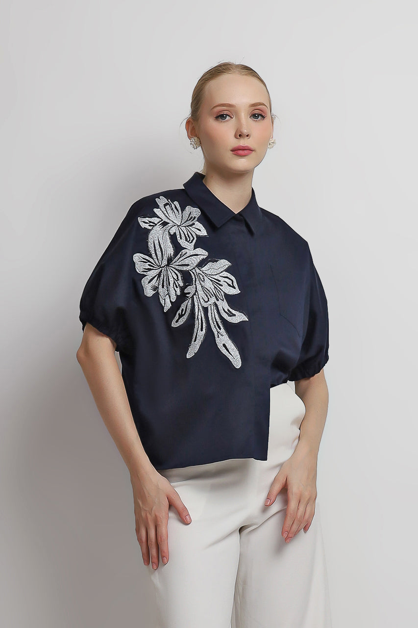 Bloom et Champs Kemeja Bunga Silver