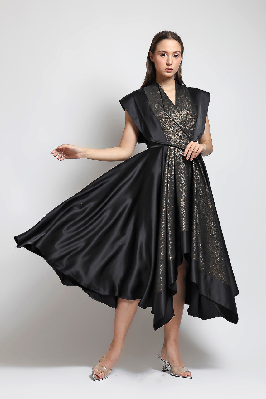 Bloom et Champs Dress Emas Lebar Rosa