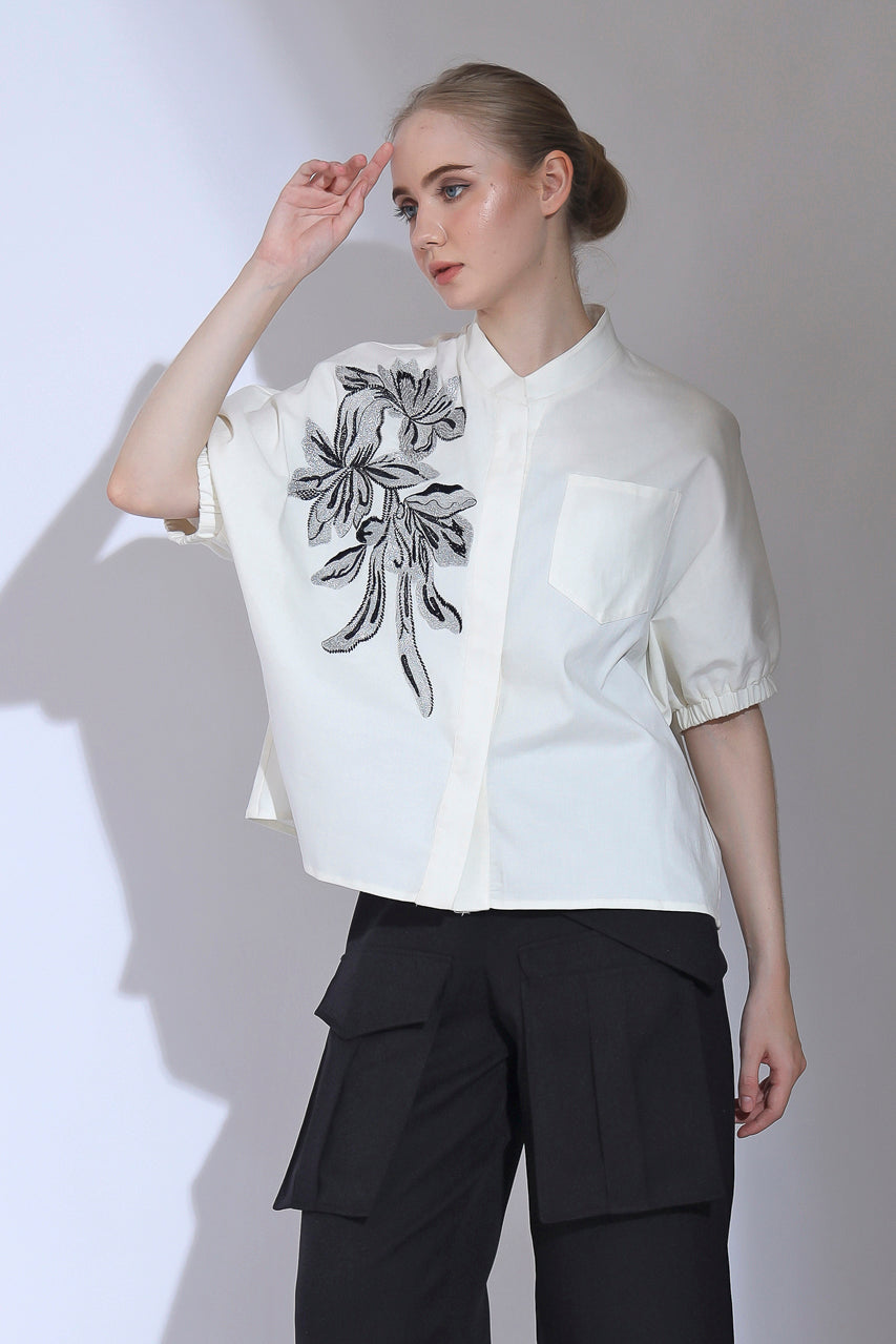 Bloom et Champs Kemeja Bordir Bunga Silver