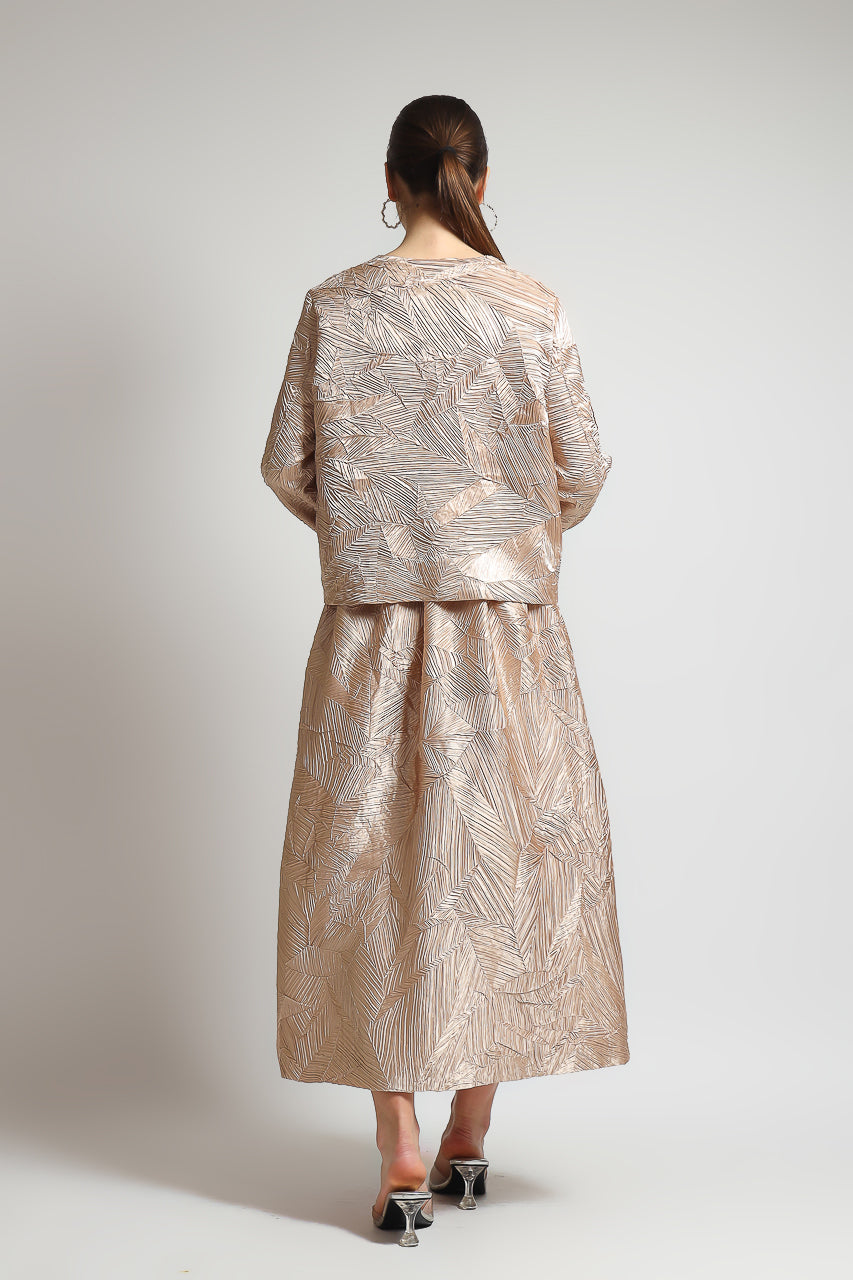 Bloom et Champs Set Pleats Embossed Blazer and Long Skirt