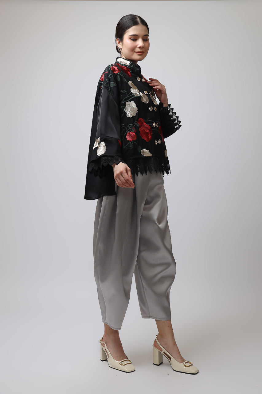 Bloom et Champs Mawar Blouse/Mikado Silver Pants