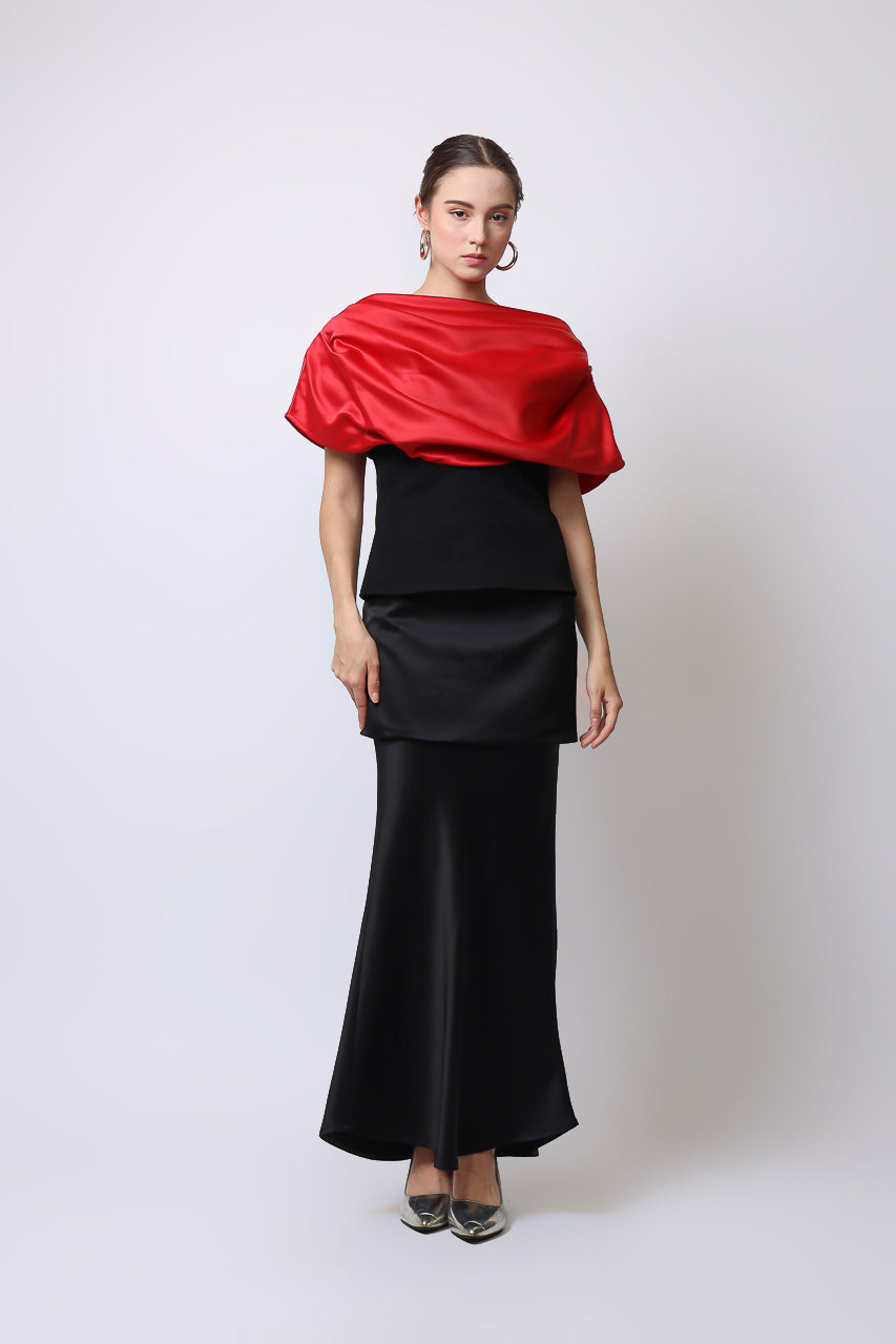 Bloom et Champs Top Kerah Ploi Merah/ Saten Obi Skirt