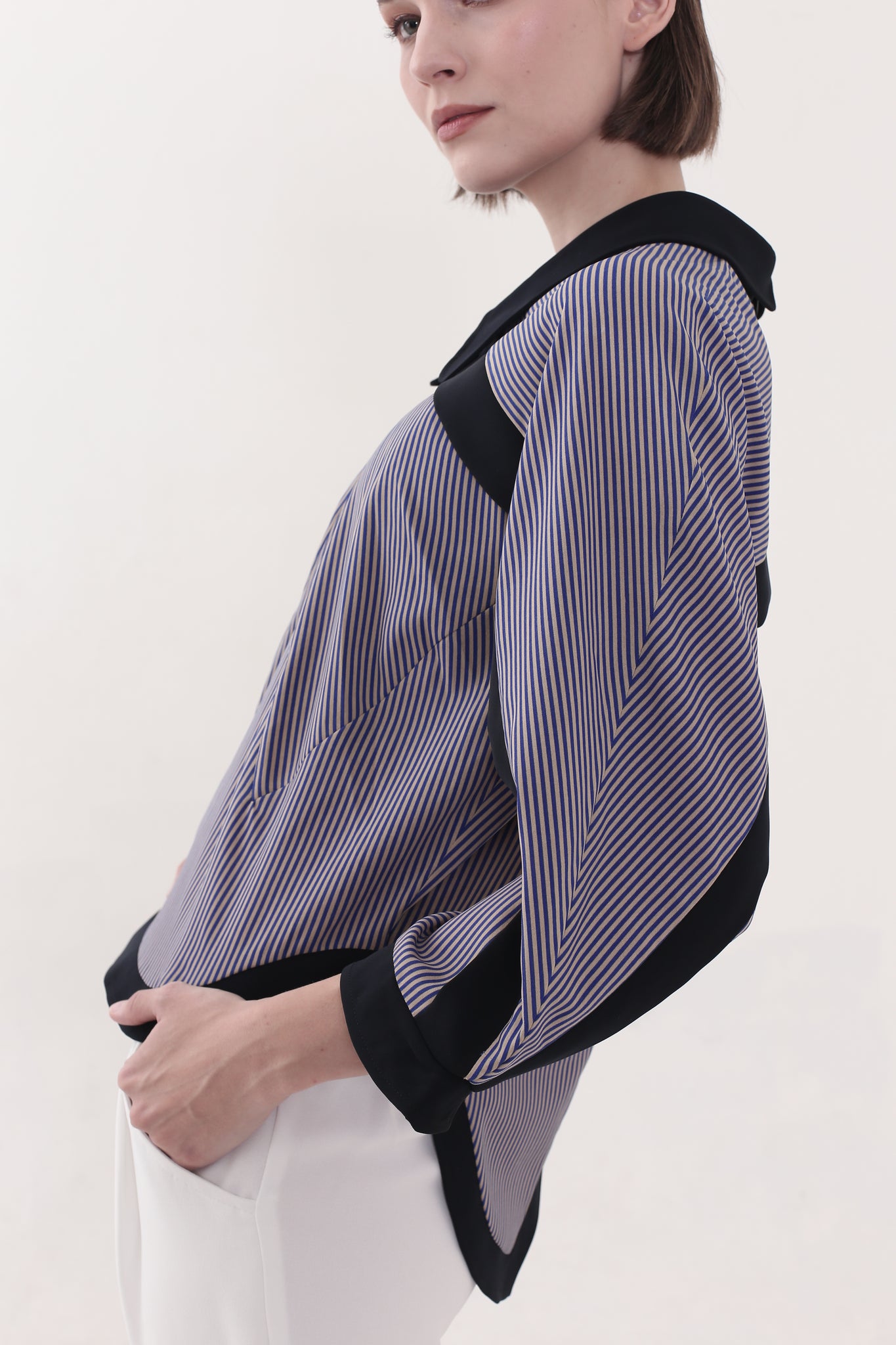 Bloom et Champs Top Lintang Salur