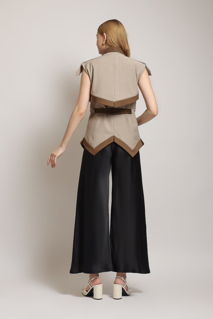 Bloom et Champs Vest Kantong Segitiga/ Flare Saten Pants