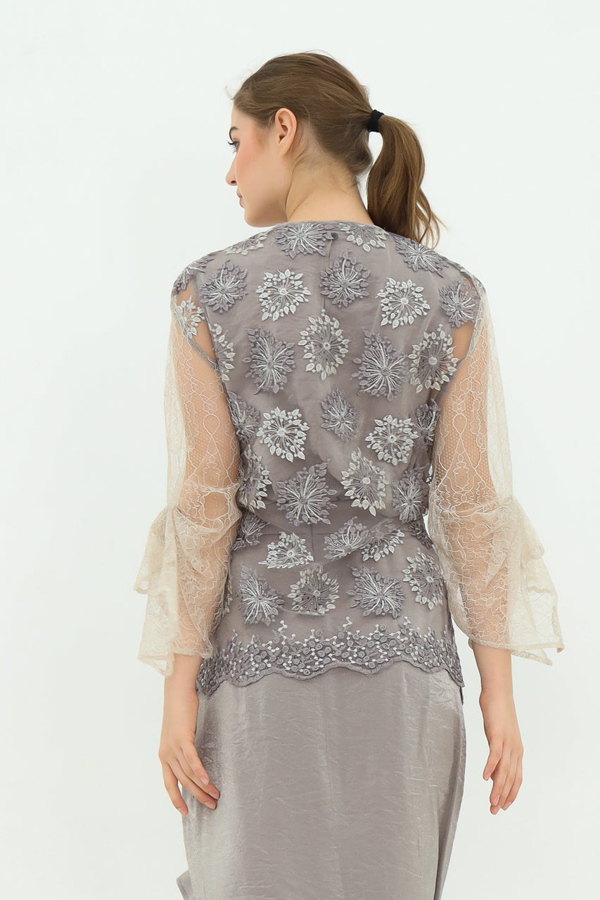 Bloom et Champs Kimono Sari/Rok Emas