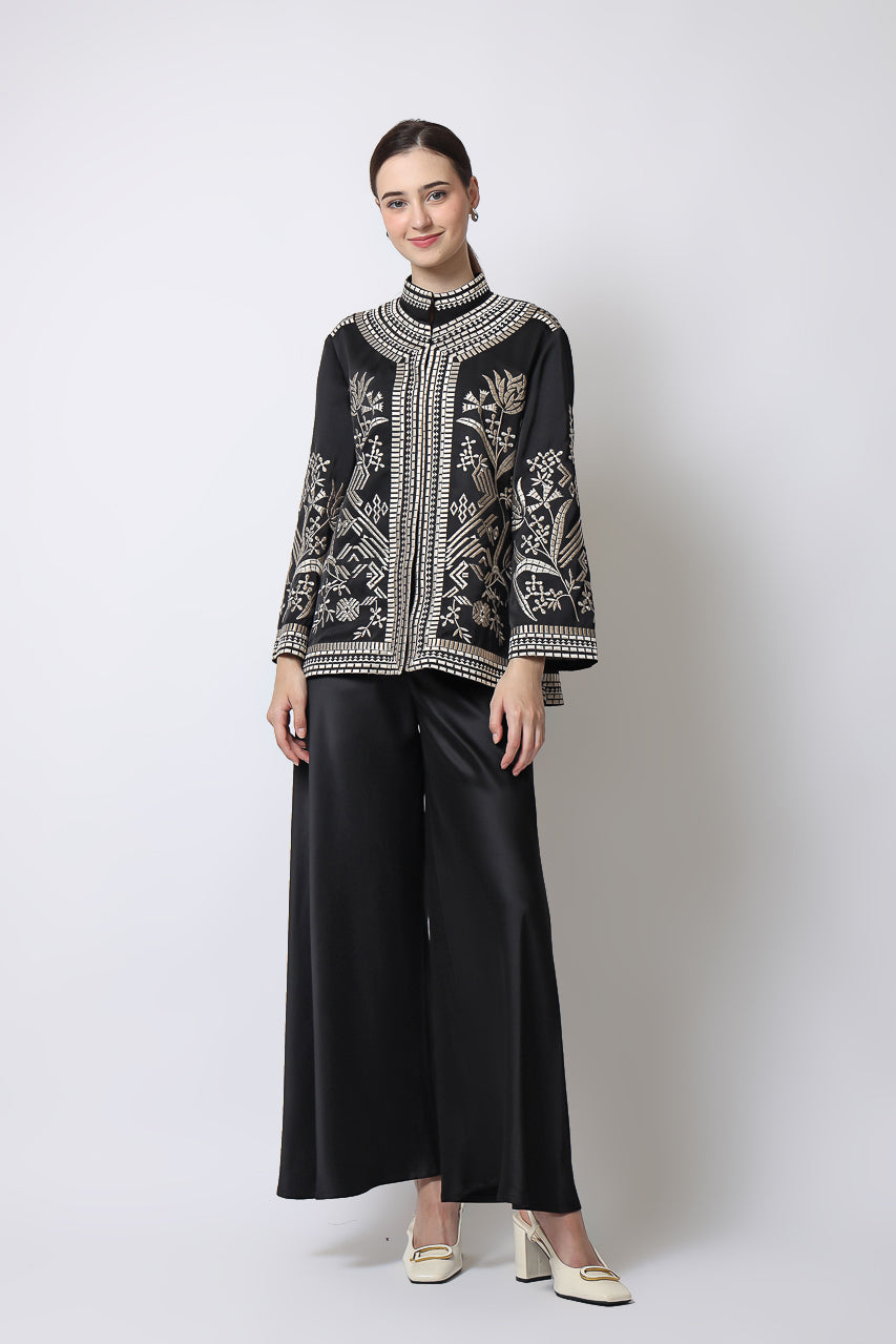 Bloom et Champs Altas Bordir Hitam