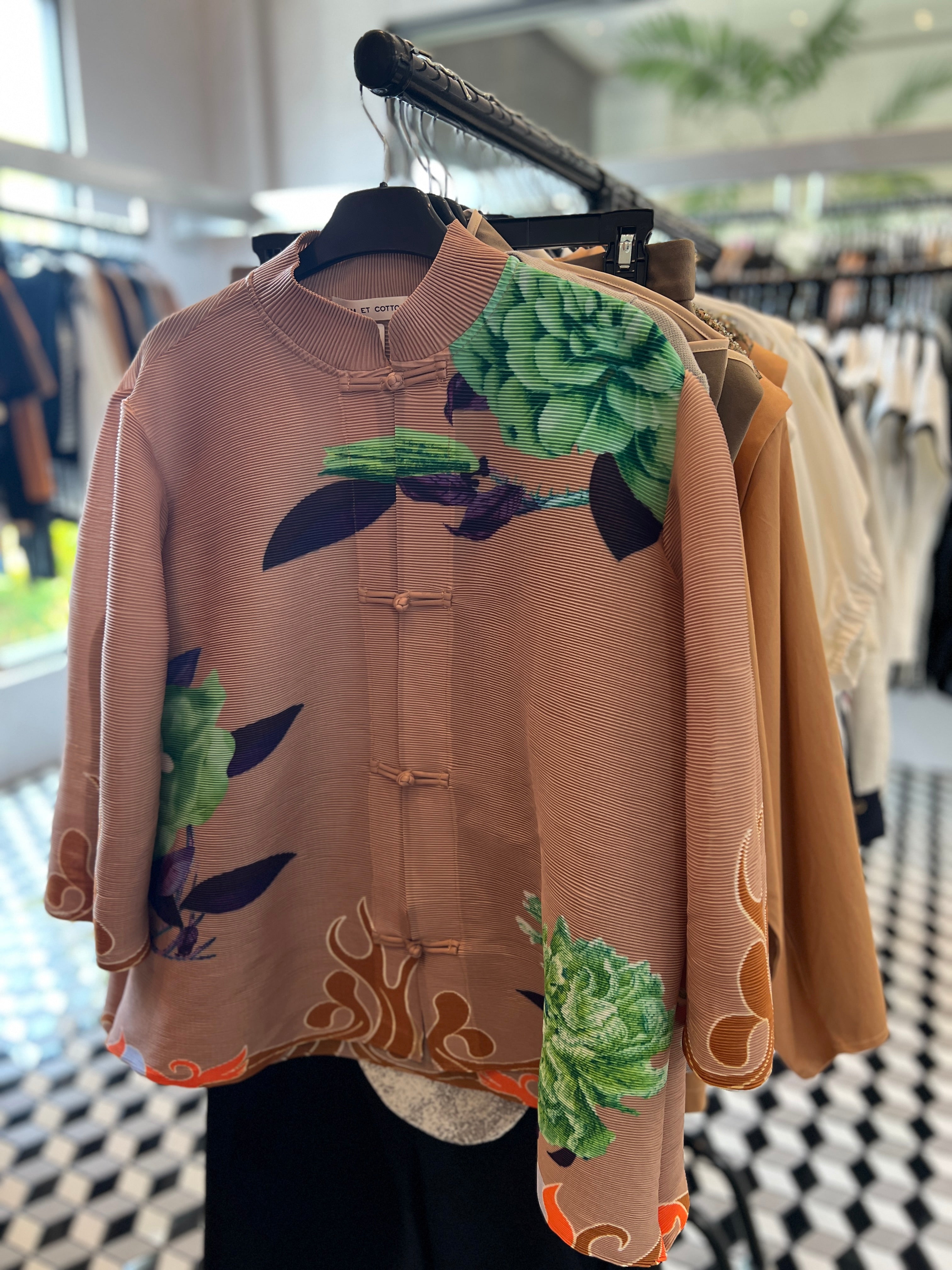 Bloom et Champs Floral Pleats Top