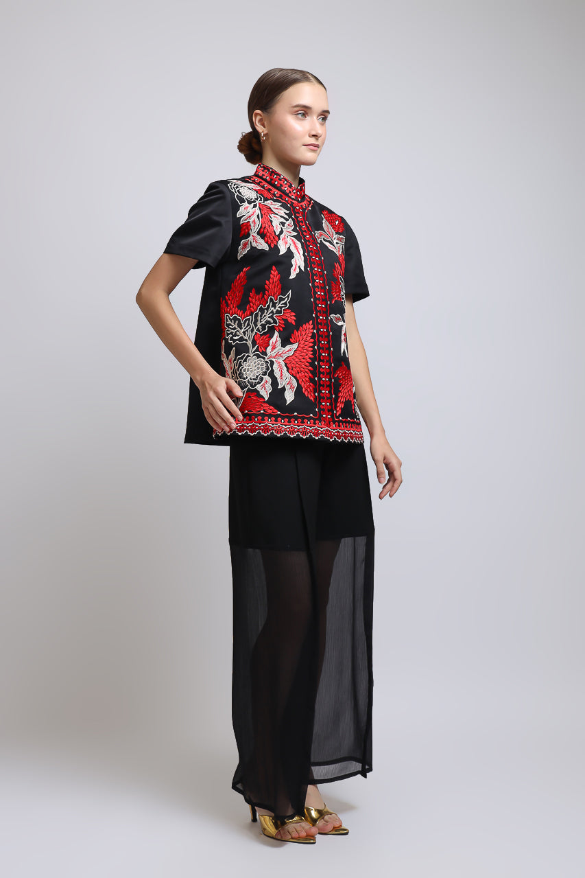 Bloom et Champs Red Oriental Embroidered Blouse/Alena Chiffon Pants