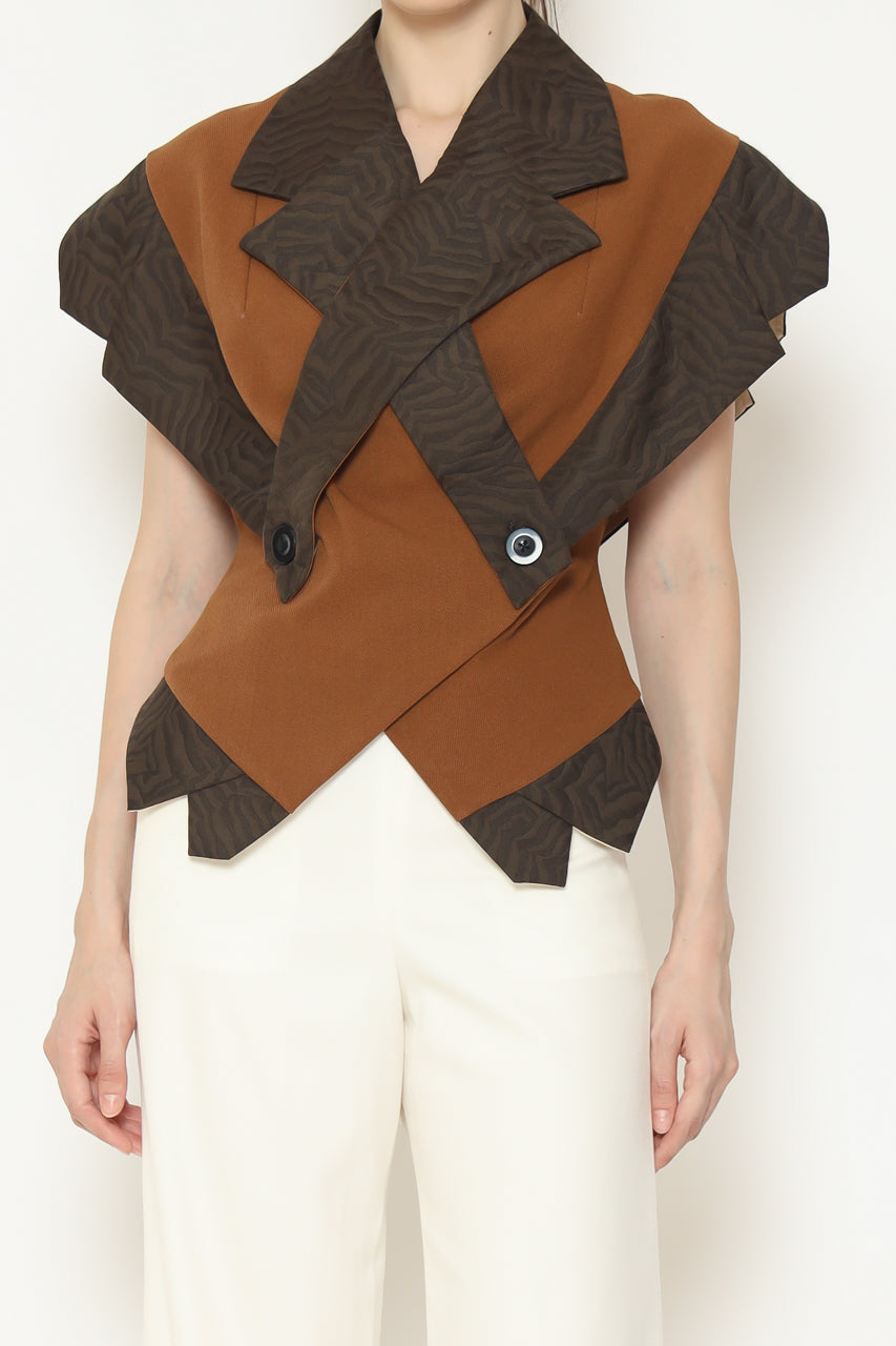 Bloom Et Champs Caramel Lapel Top