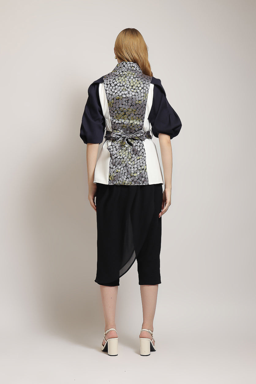 Bloom et Champs Blazer Tangan Balon Jacquard