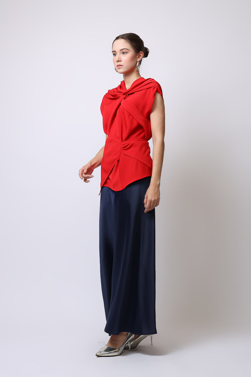 Bloom et Champs Top Knot Merah/Celana Saten Lebar Navy