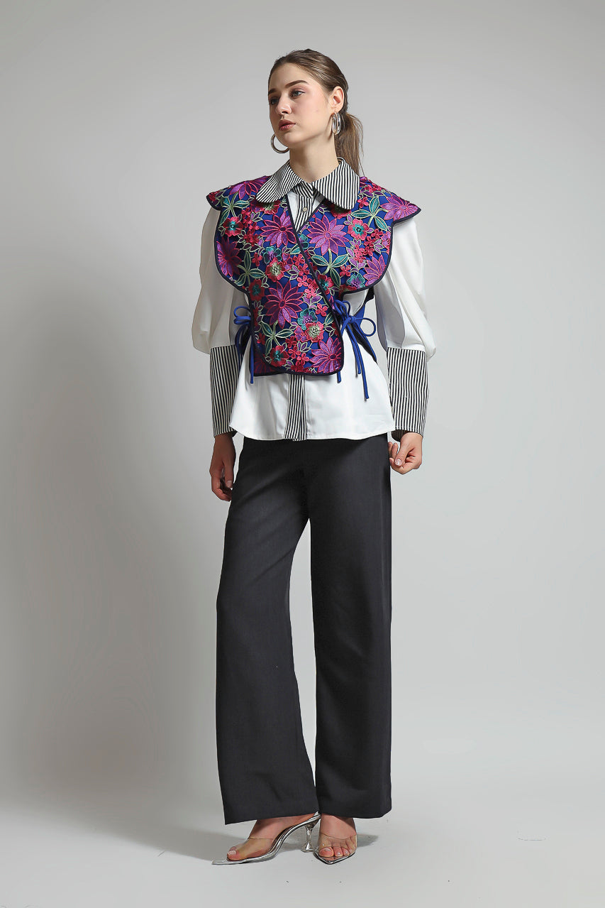 Bloom et Champs Violet Outer/Kemeja Marcel Putih