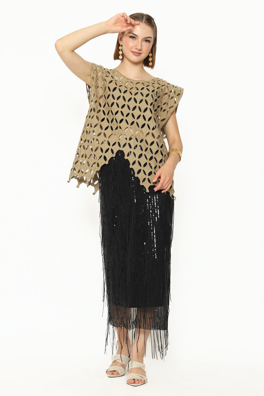 Bloom et Champs Brocade Outer in Beige / Sequinned Skirt