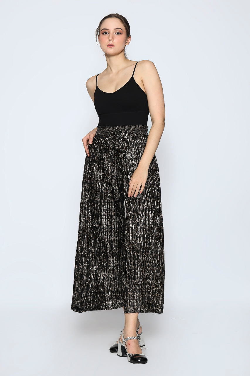 Bloom Pleats Blue Black Goldish Pants