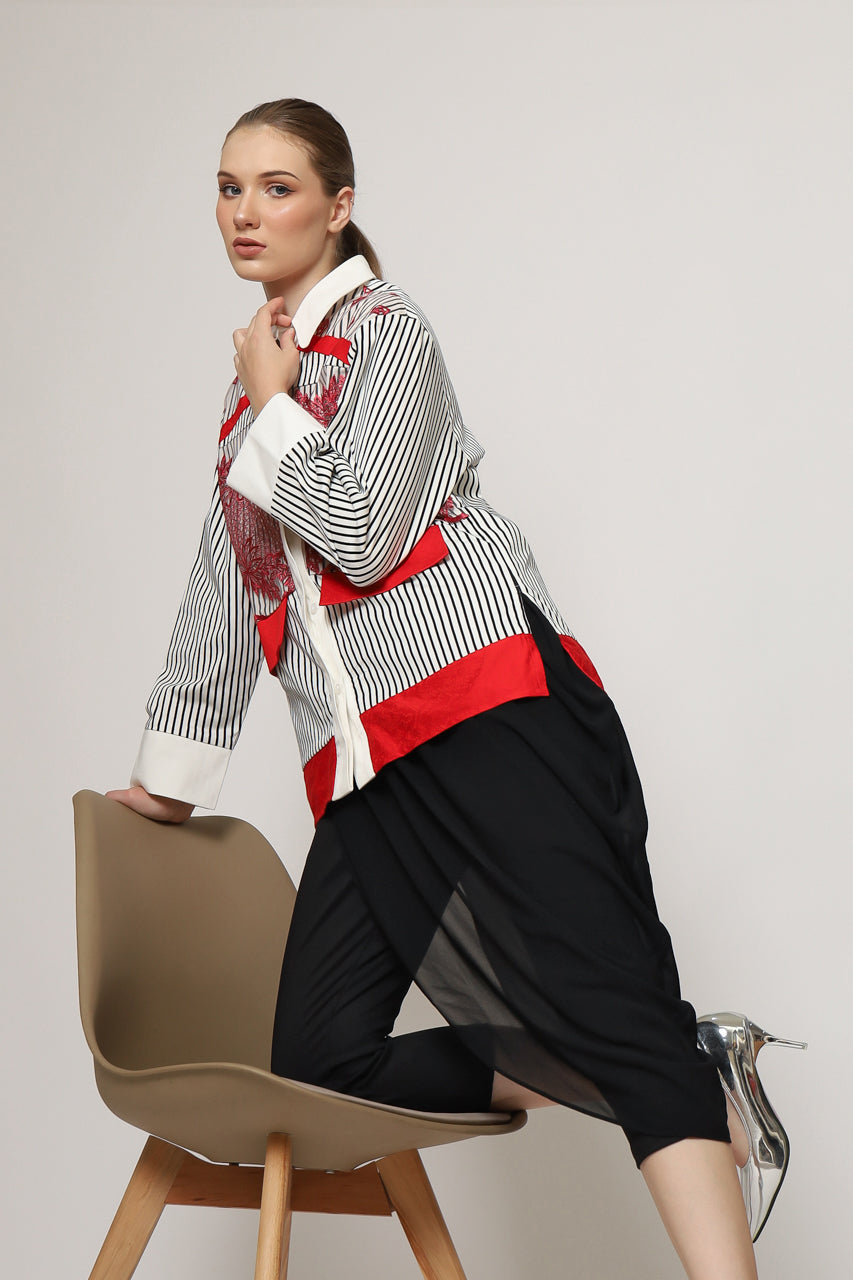 Bloom et Champs Kemeja Sakura Merah