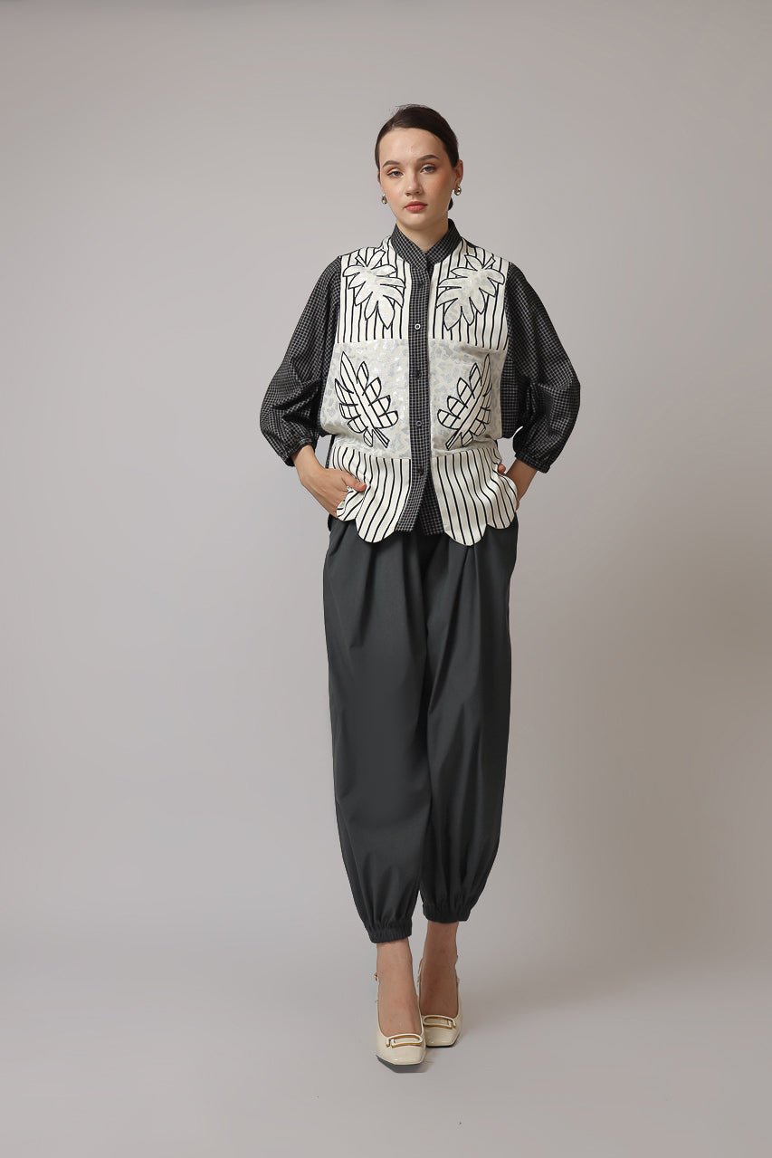 Bloom et Champs Kemeja Pinnacle / Celana Akira Panjang