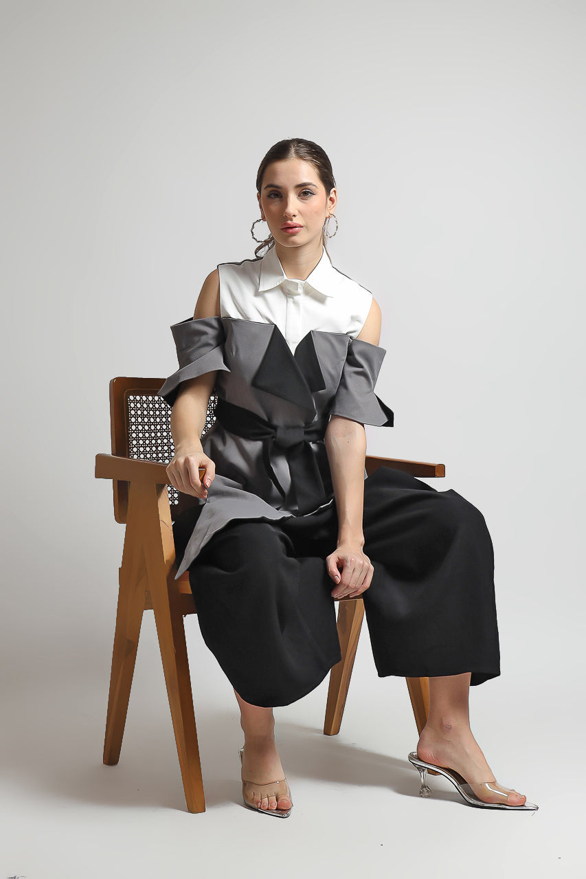 Bloom et Champs Top Tangan Pisah Abu/Bloom Celana Kewer Hitam