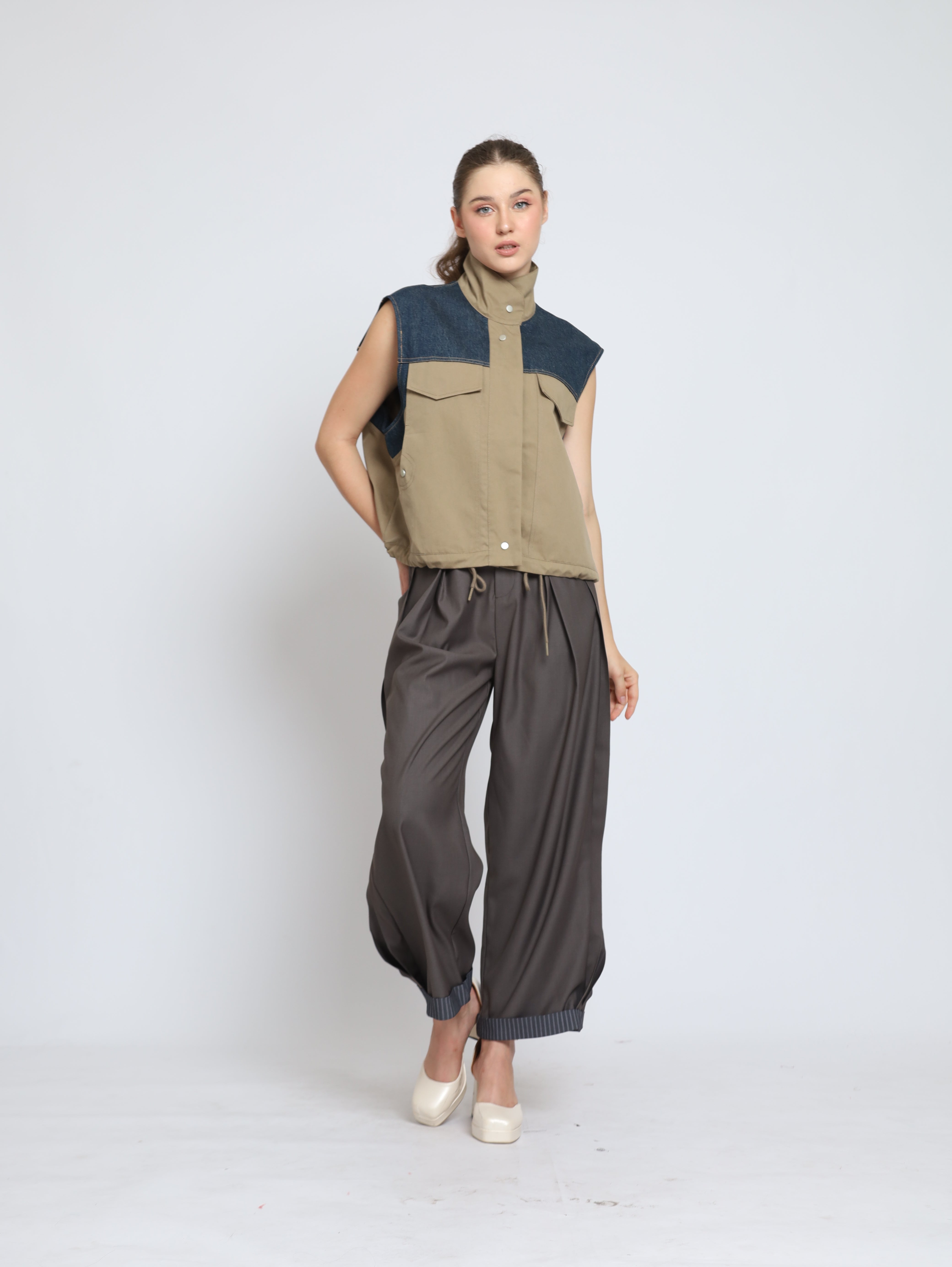 Bloom et Cotton Sleeveless Block Denim Jacket