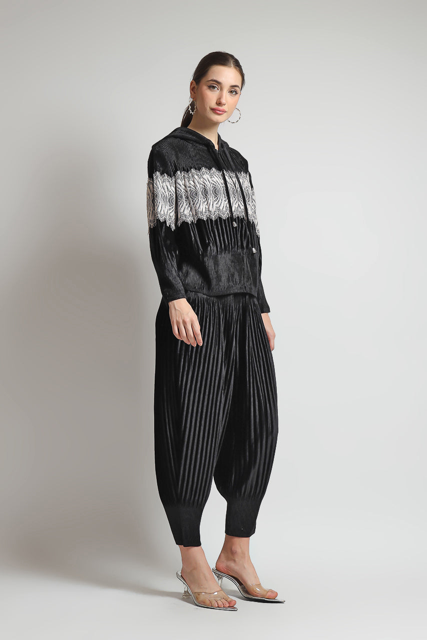 Bloom et Champs Casual Pleats Jacket and Velvet Pleats Pants