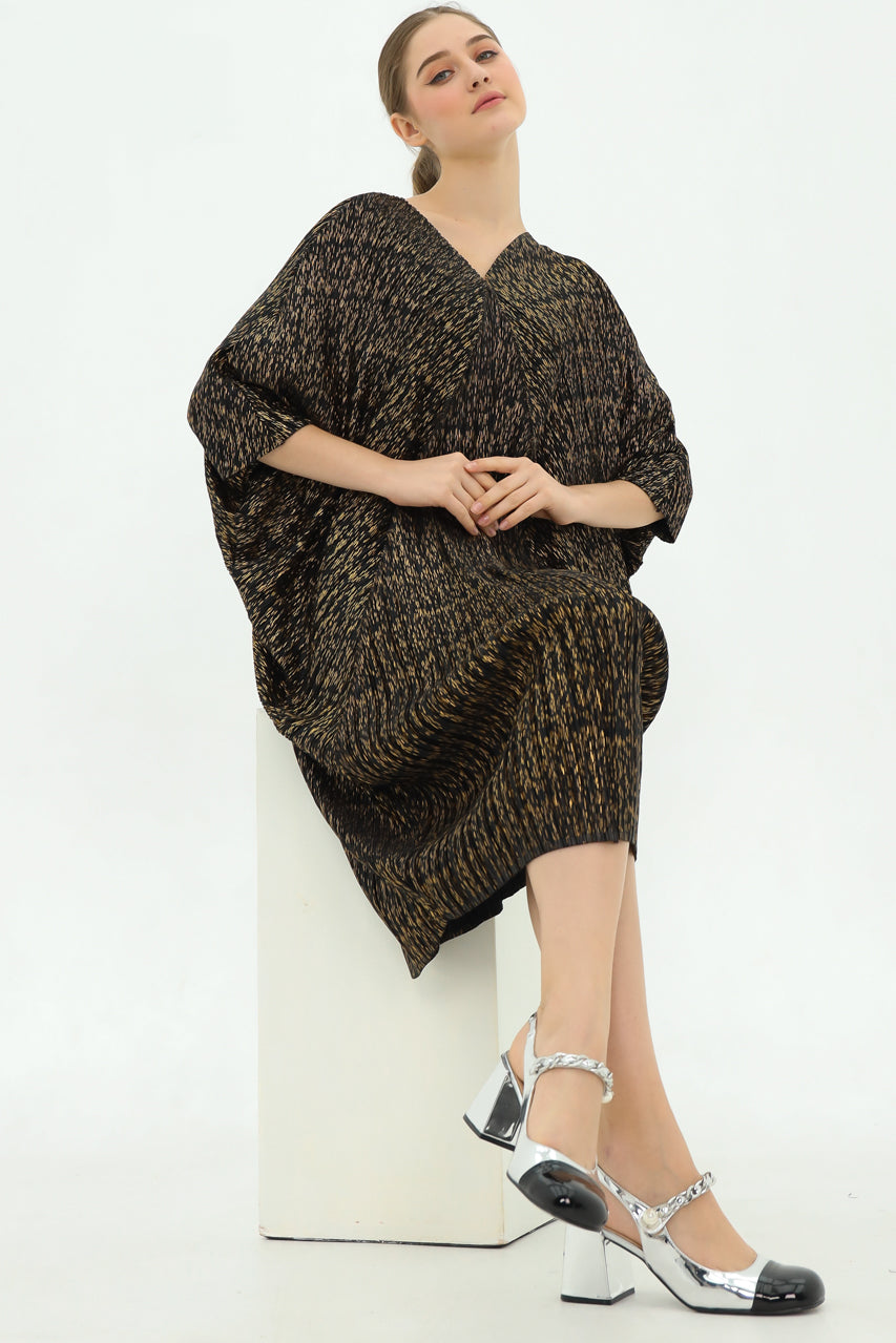 Bloom Pleats Dress Emas