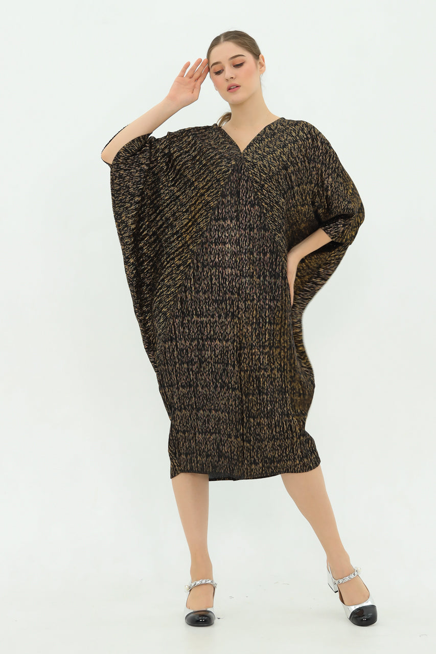 Bloom Pleats Dress Emas