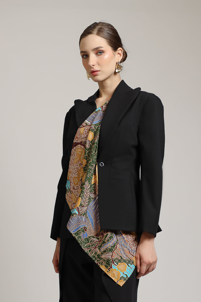 Bloom et Champs Batik Suit Assymetrical Blazer