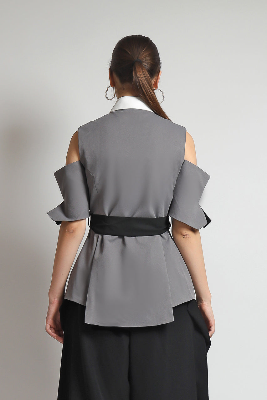 Bloom et Champs Top Tangan Pisah Abu/Bloom Celana Kewer Hitam