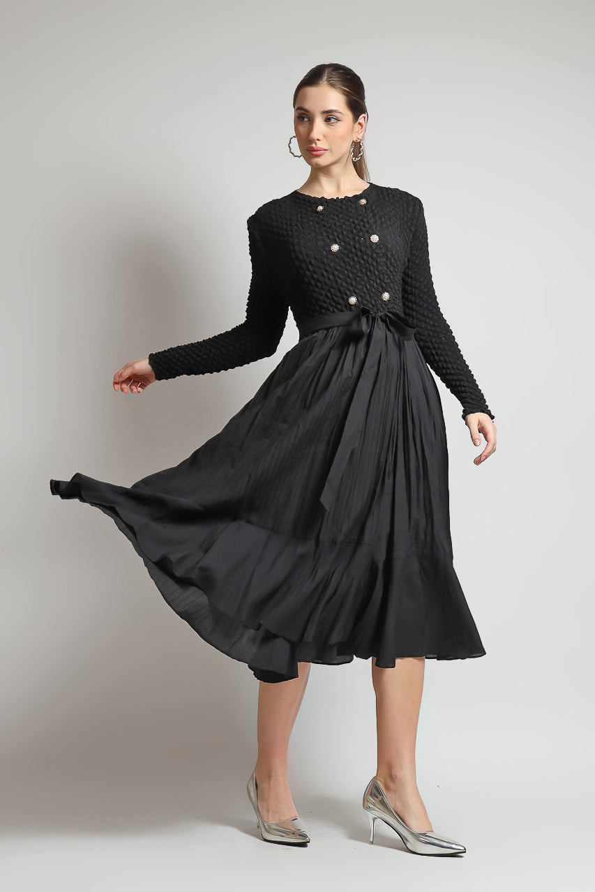 Bloom et Champs Dress Pleats Kancing