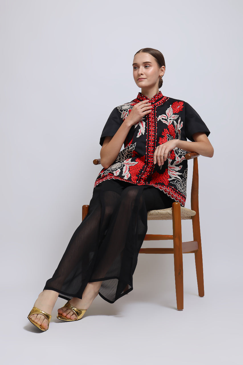 Bloom et Champs Red Oriental Embroidered Blouse/Alena Chiffon Pants