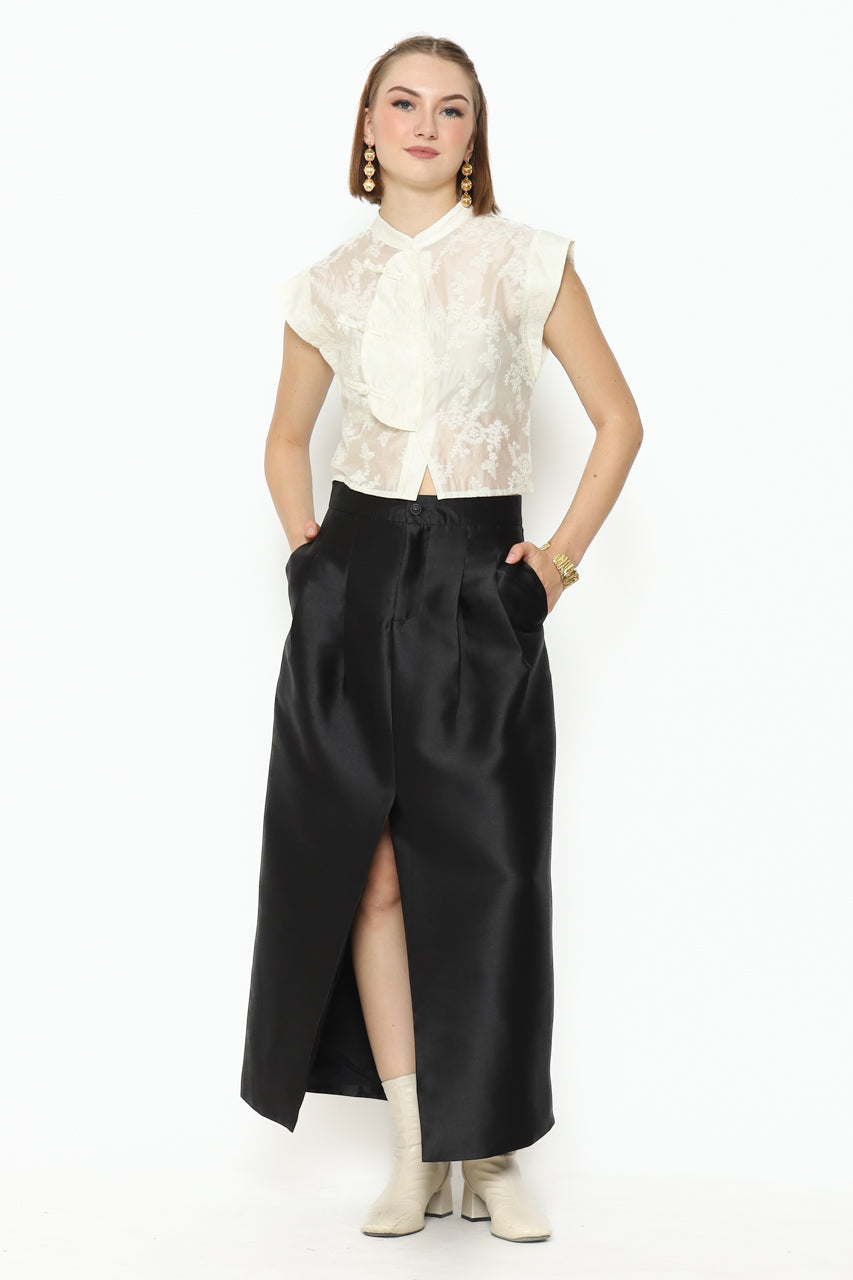 Bloom et Champs Changi Top/ Tulip Skirt in Black