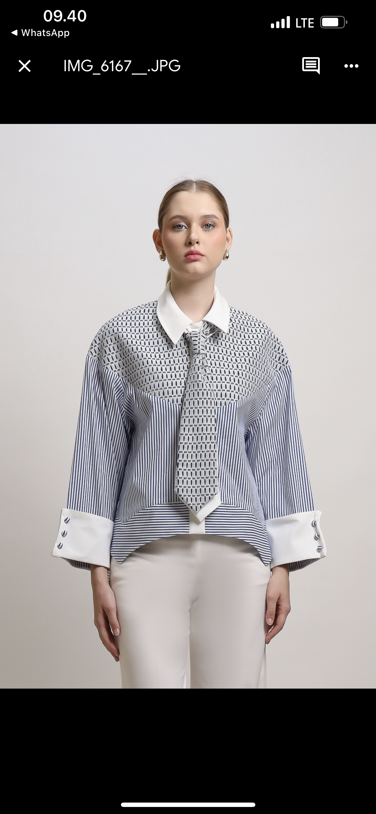 Bloom et Champs Kemeja Dasi Denim