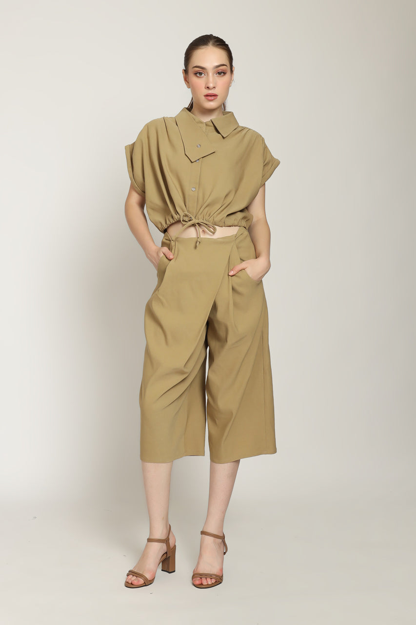 Bloom et Champs Latte Pants/Latte Tops