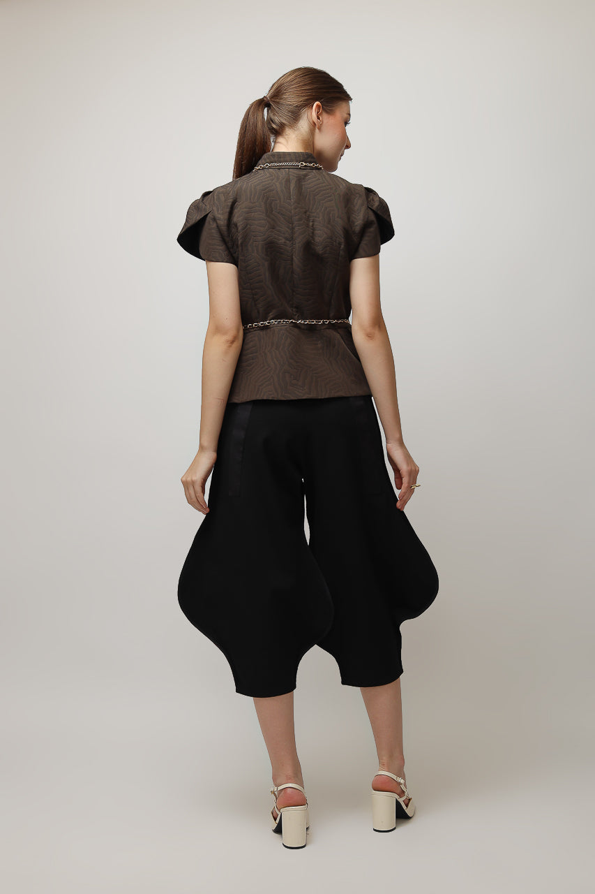 Bloom et Champs Caramel Collar CC Blouse
