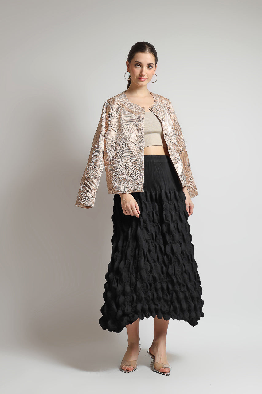 Bloom et Champs Embossed Jendul Pleats Skirt in Black/ Blazer Pleats in Nude