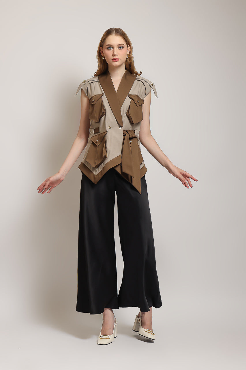 Bloom et Champs Vest Kantong Segitiga/ Flare Saten Pants