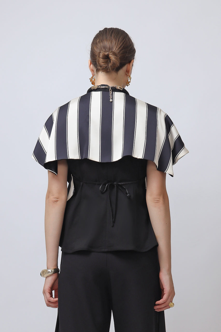 Bloom et Champs Monochrome Big Collar Blouse