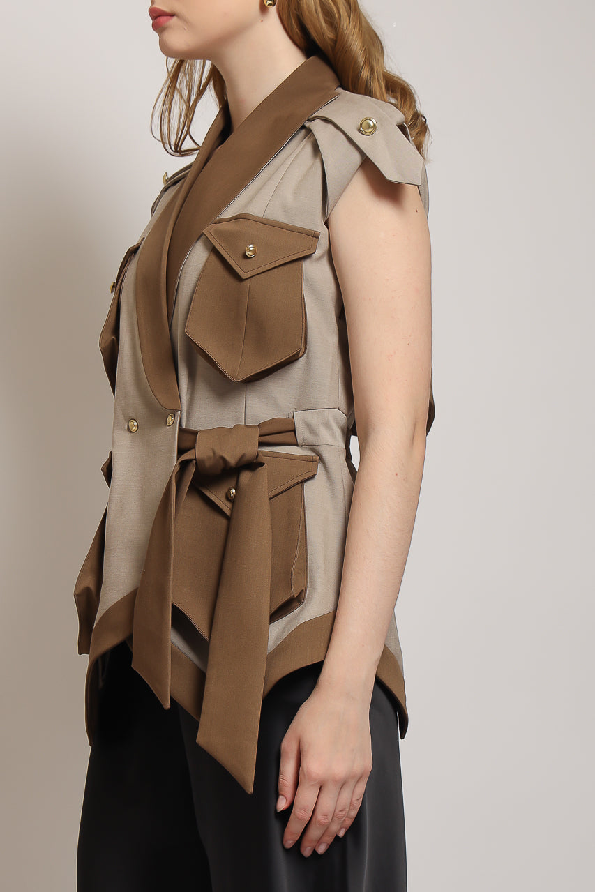 Bloom et Champs Vest Kantong Segitiga/ Flare Saten Pants