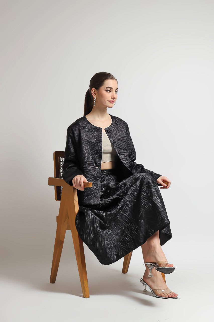 Bloom et Champs Embossed Pleats Skirt/Blazer Pleats in Black
